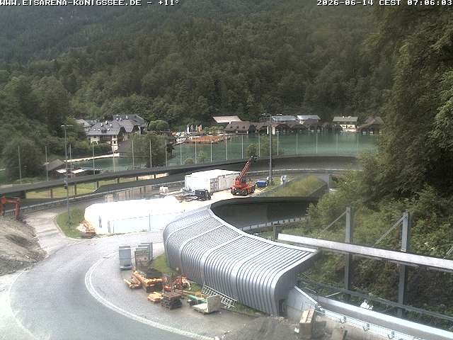 Archived image Webcam Bobsled run Koenigssee