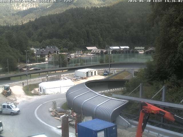 Archived image Webcam Bobsled run Koenigssee
