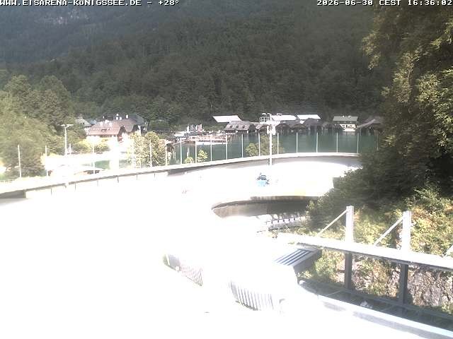Archived image Webcam Bobsled run Koenigssee