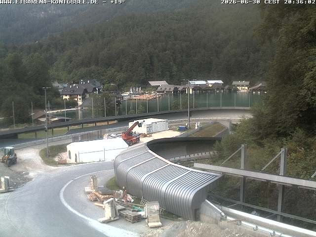 Archived image Webcam Bobsled run Koenigssee