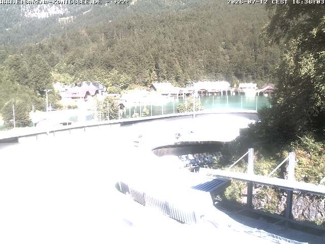 Archived image Webcam Bobsled run Koenigssee