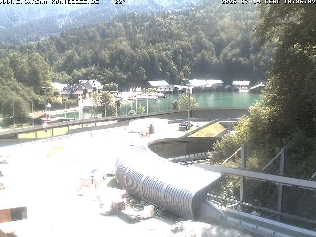 Archived image Webcam Bobsled run Koenigssee