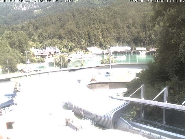 Archived image Webcam Bobsled run Koenigssee