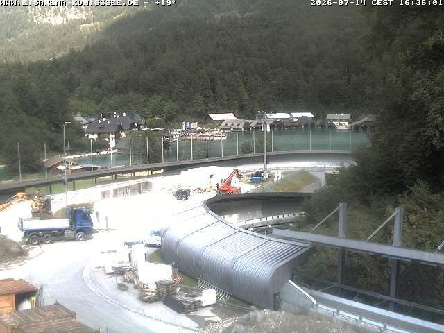 Archived image Webcam Bobsled run Koenigssee