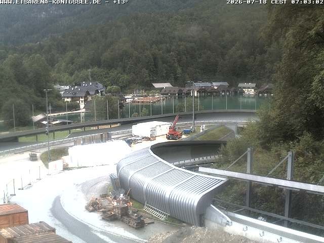 Archived image Webcam Bobsled run Koenigssee