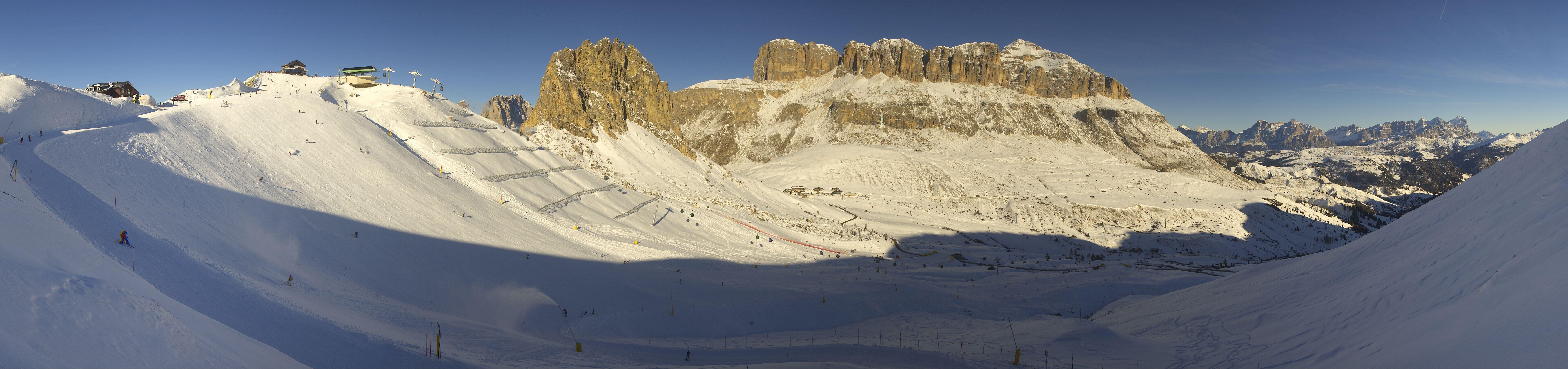 Archiv Foto Webcam Fassatal Panorama - Pordoi Pass