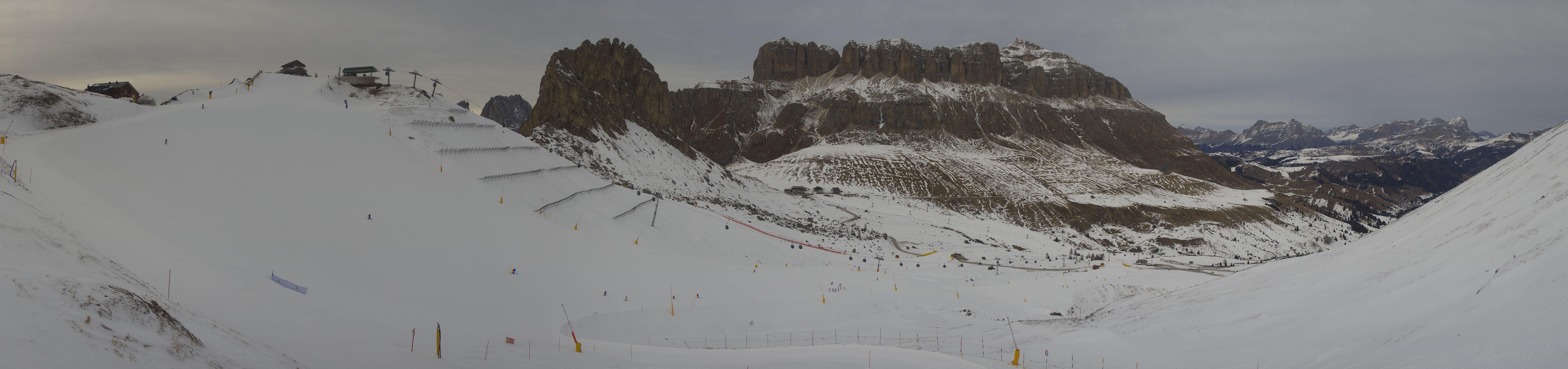 Archiv Foto Webcam Fassatal Panorama - Pordoi Pass