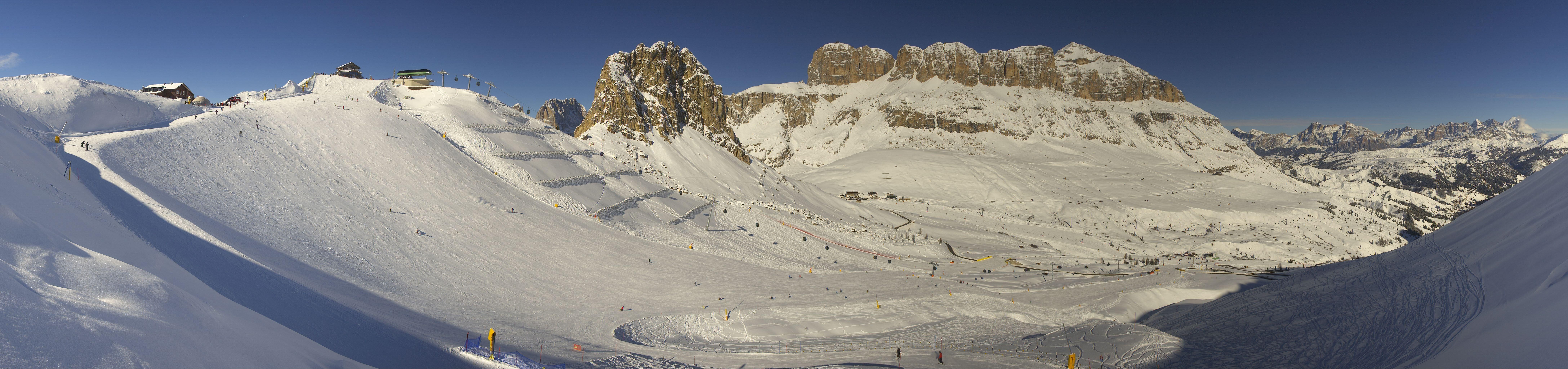 Archiv Foto Webcam Fassatal Panorama - Pordoi Pass