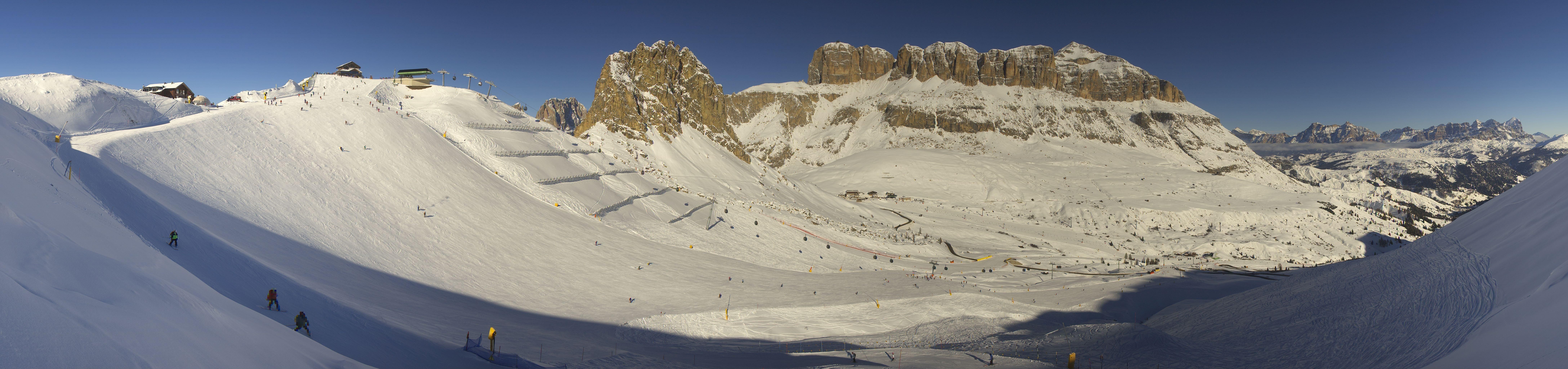 Archiv Foto Webcam Fassatal Panorama - Pordoi Pass