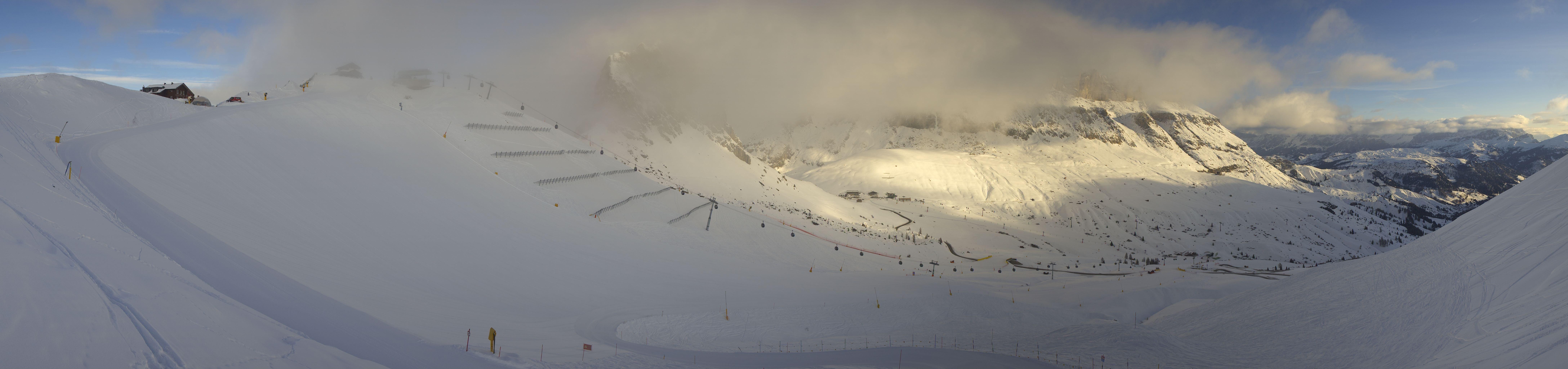 Archiv Foto Webcam Fassatal Panorama - Pordoi Pass