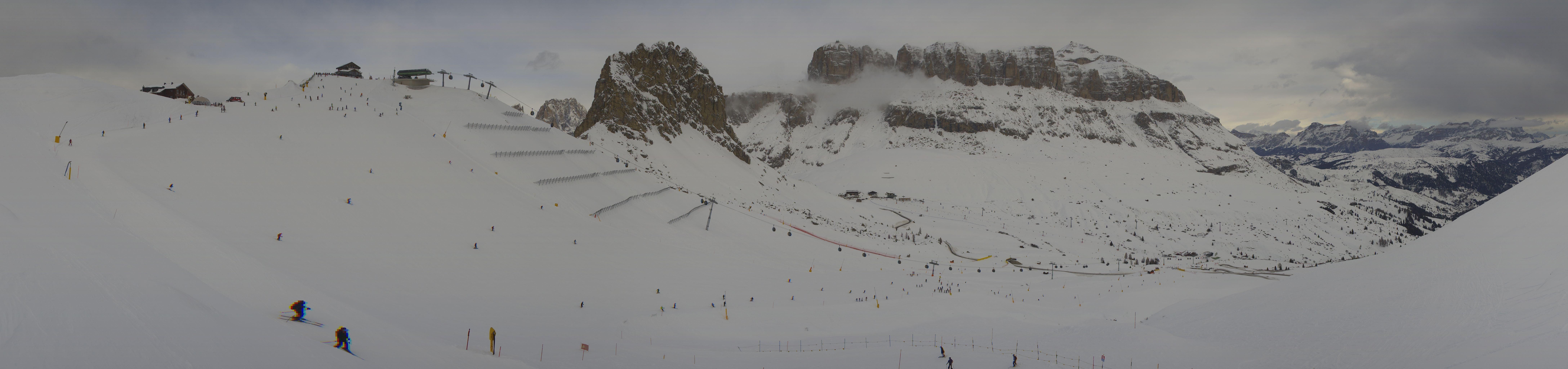 Archiv Foto Webcam Fassatal Panorama - Pordoi Pass