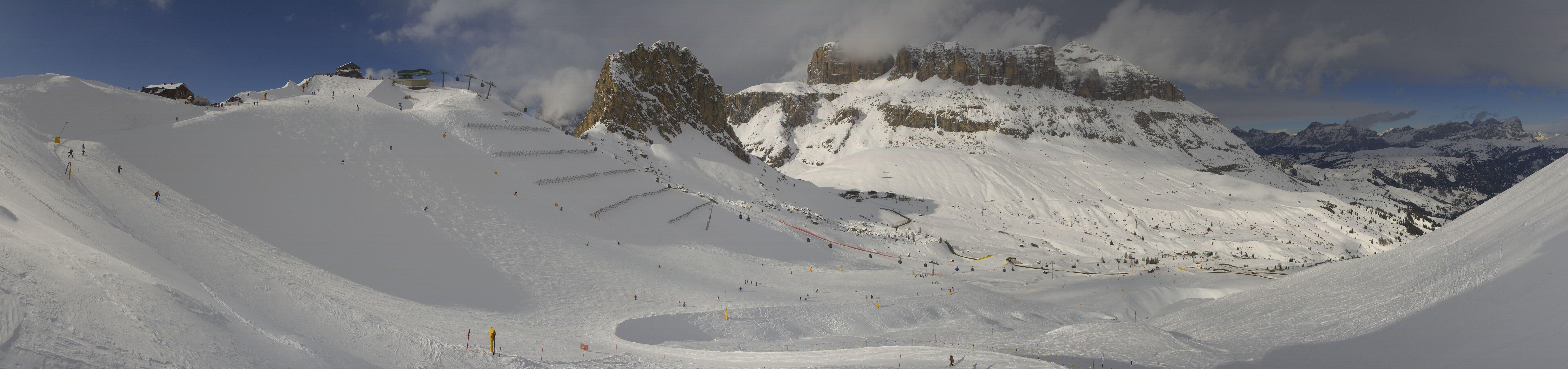 Archiv Foto Webcam Fassatal Panorama - Pordoi Pass
