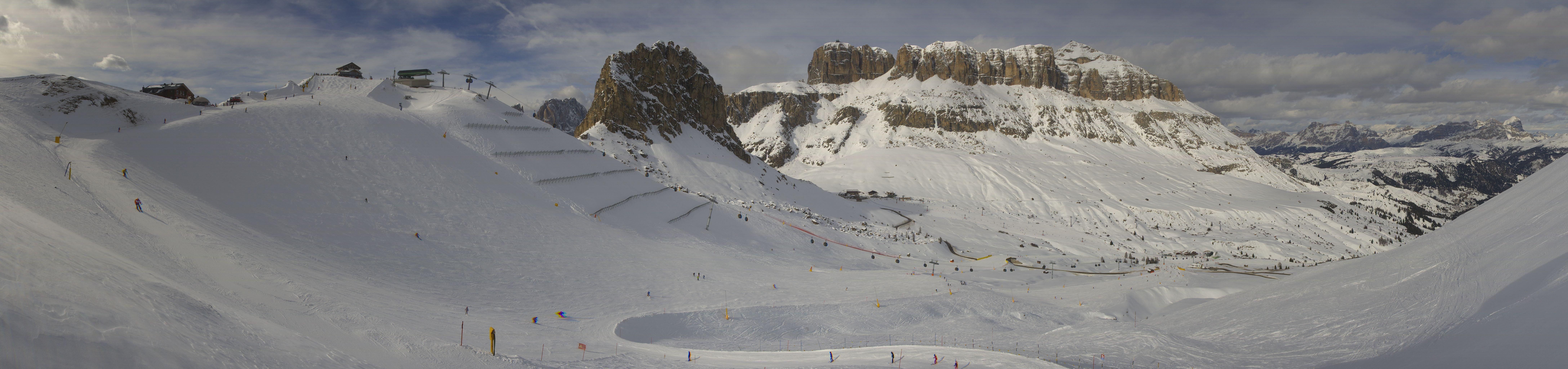 Archiv Foto Webcam Fassatal Panorama - Pordoi Pass