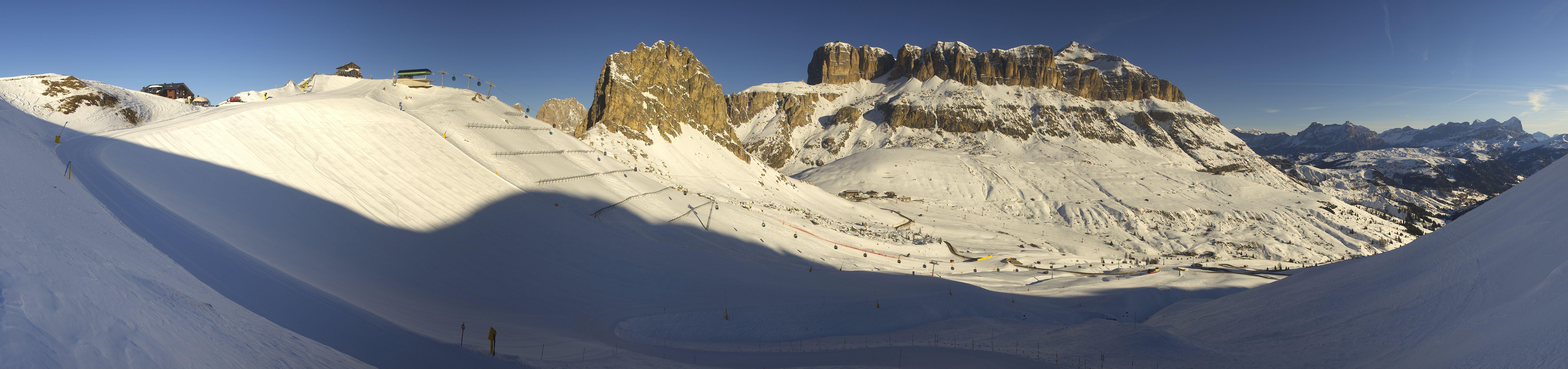 Archiv Foto Webcam Fassatal Panorama - Pordoi Pass