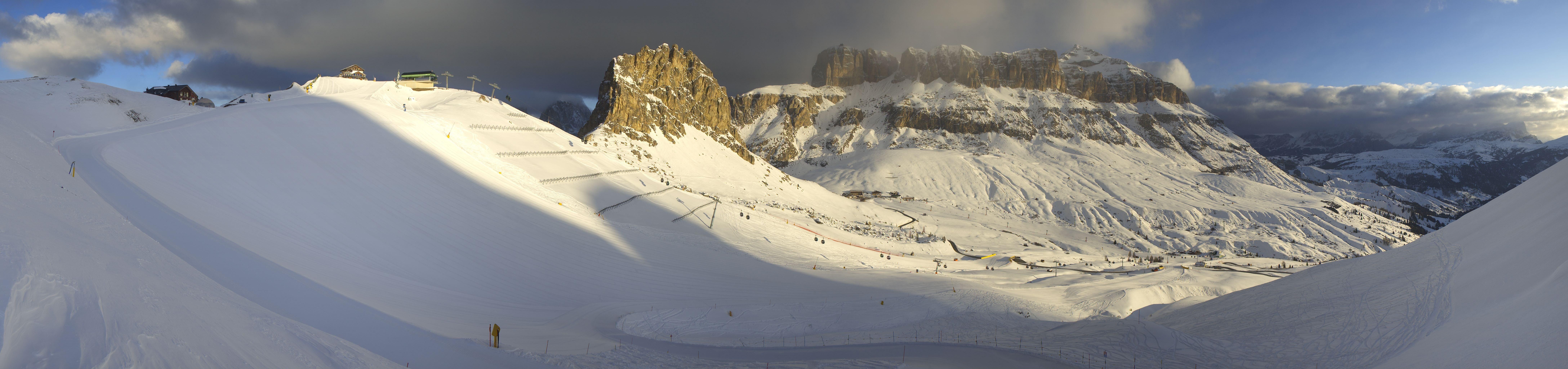 Archiv Foto Webcam Fassatal Panorama - Pordoi Pass