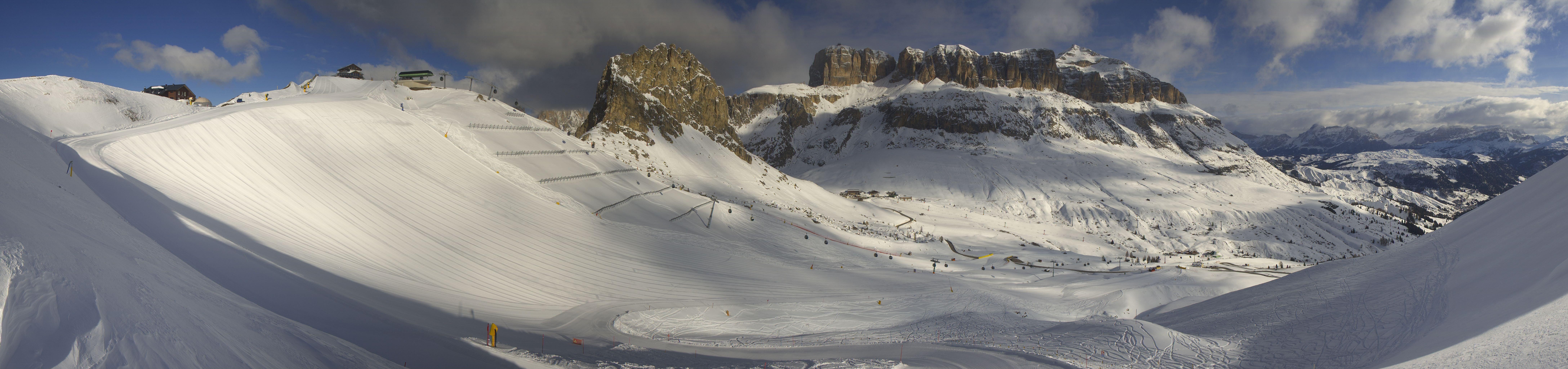 Archiv Foto Webcam Fassatal Panorama - Pordoi Pass