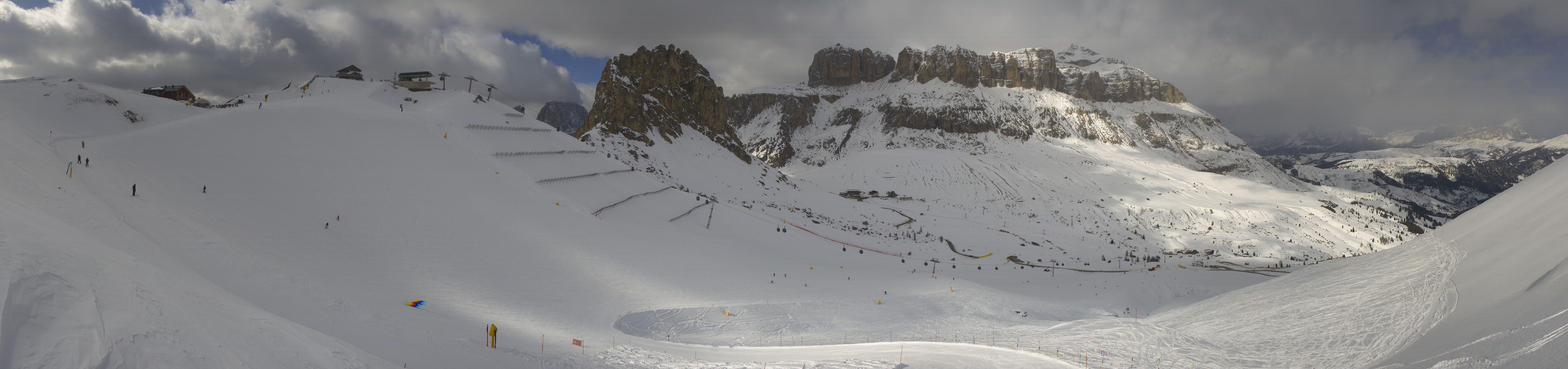 Archiv Foto Webcam Fassatal Panorama - Pordoi Pass