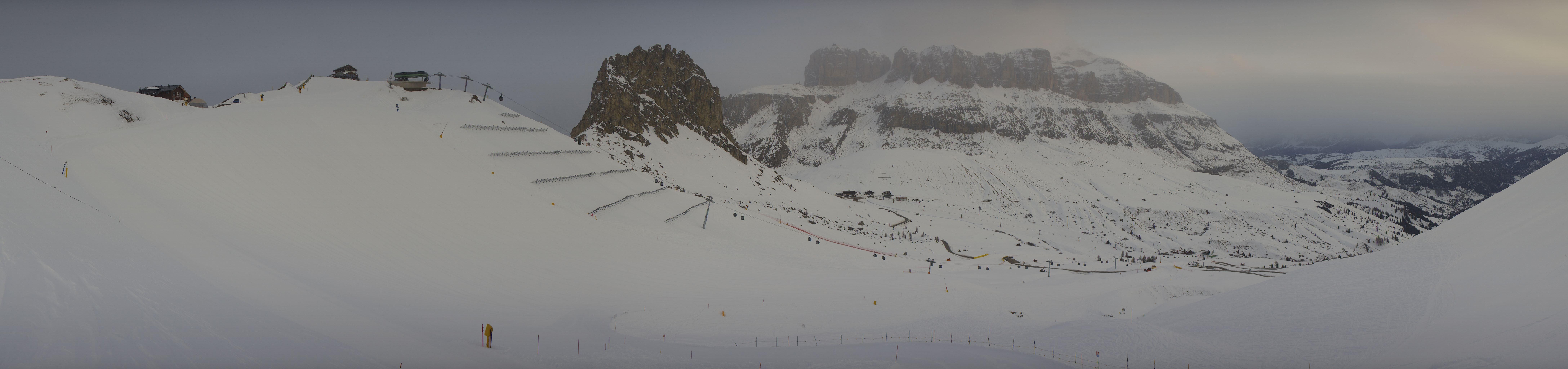 Archiv Foto Webcam Fassatal Panorama - Pordoi Pass