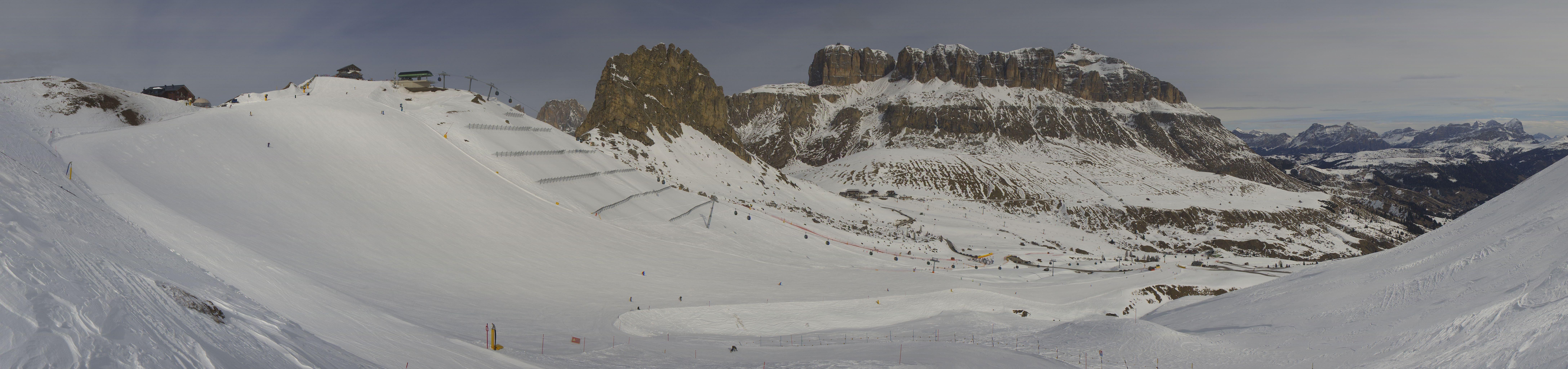 Archiv Foto Webcam Fassatal Panorama - Pordoi Pass
