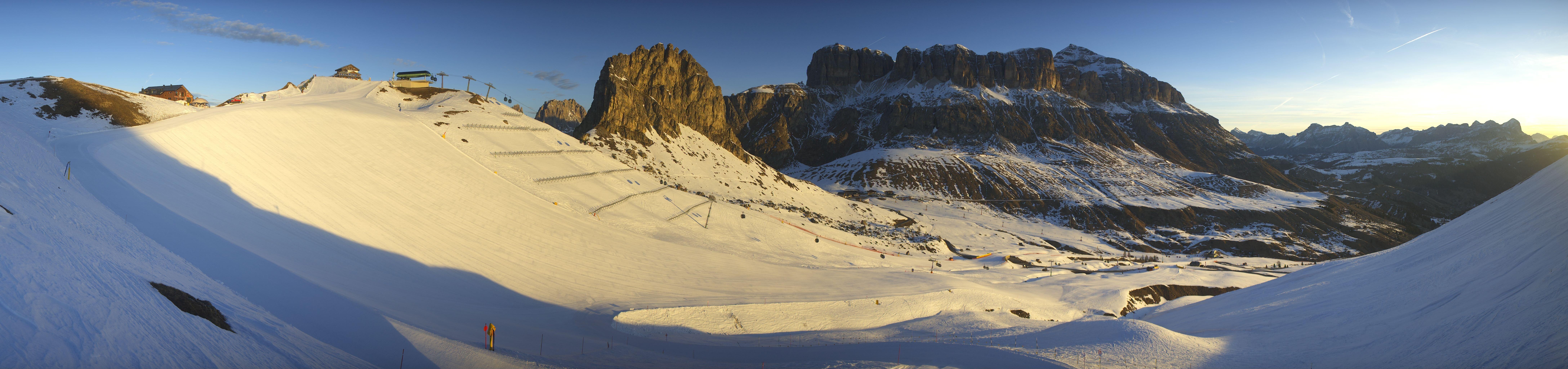 Archived image Webcam Fassa Valley Panorama, Pordoi Pass