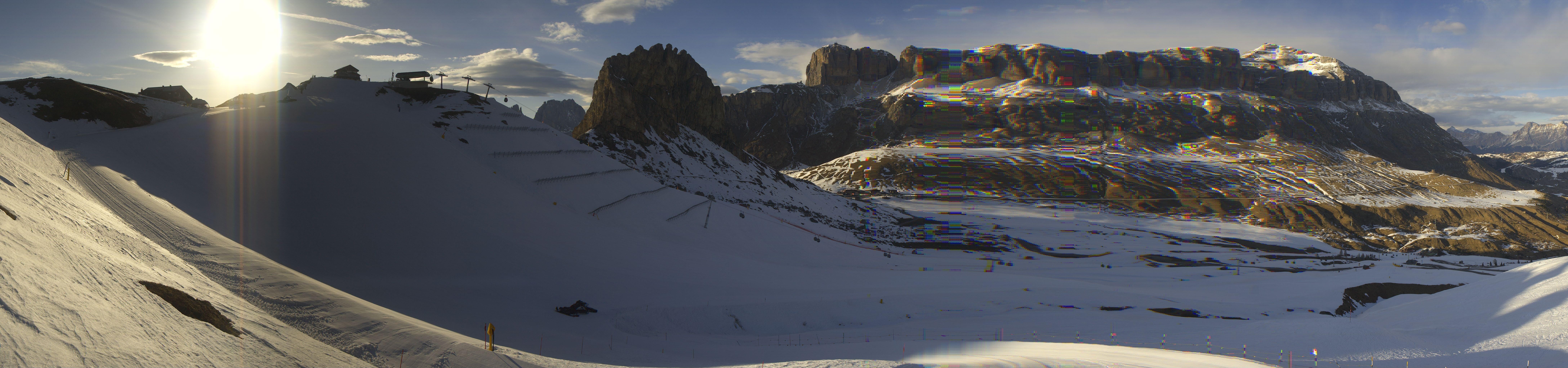 Archiv Foto Webcam Fassatal Panorama - Pordoi Pass