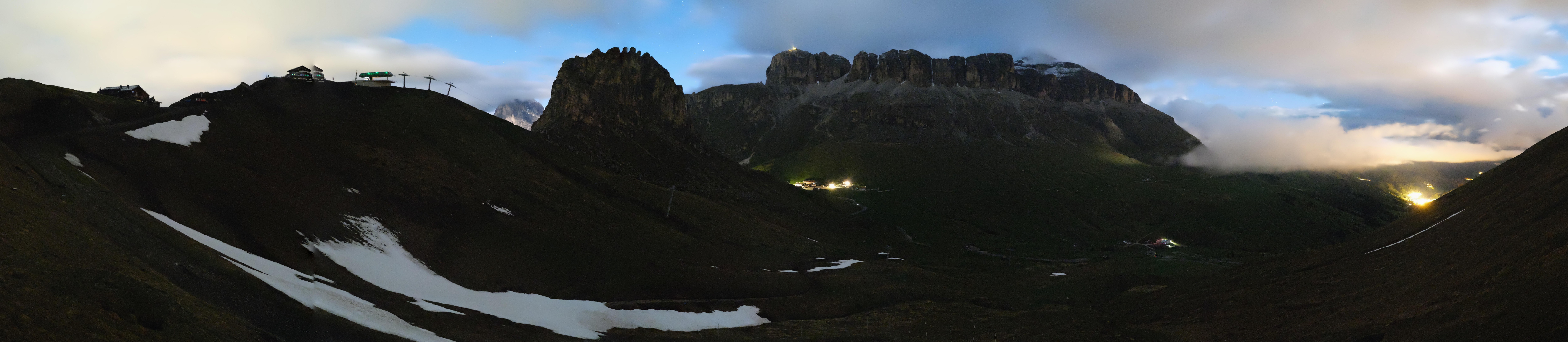 Archiv Foto Webcam Fassatal Panorama - Pordoi Pass
