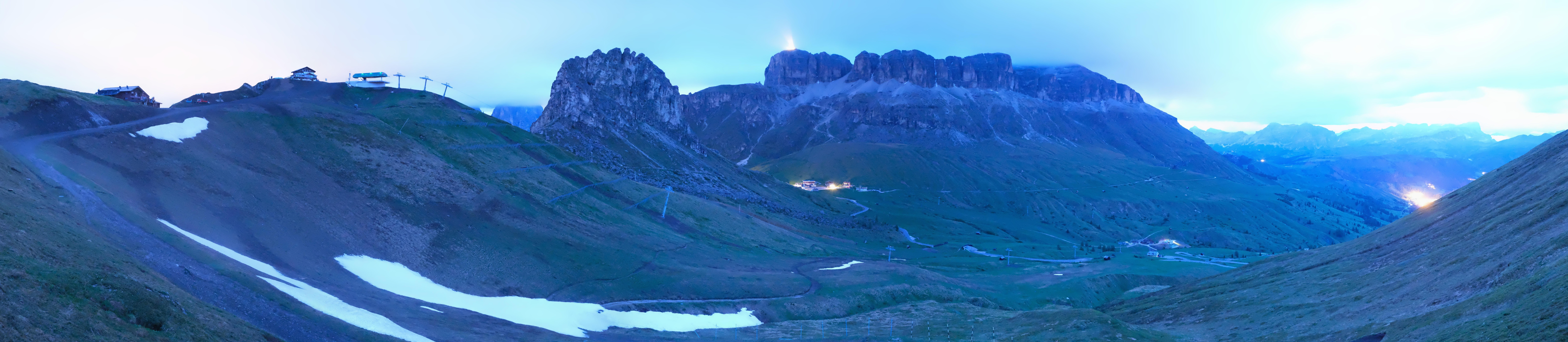 Archiv Foto Webcam Fassatal Panorama - Pordoi Pass