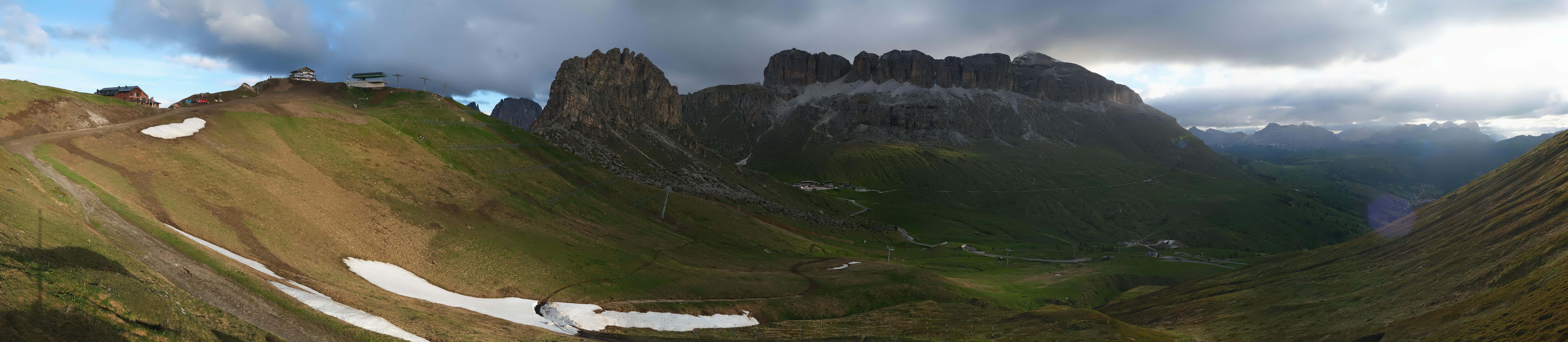 Archiv Foto Webcam Fassatal Panorama - Pordoi Pass