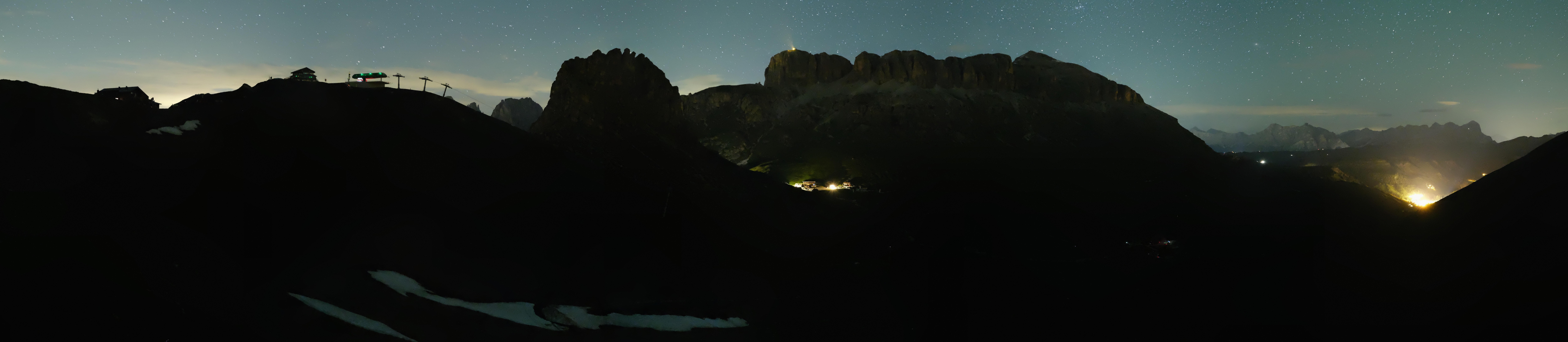 Archiv Foto Webcam Fassatal Panorama - Pordoi Pass