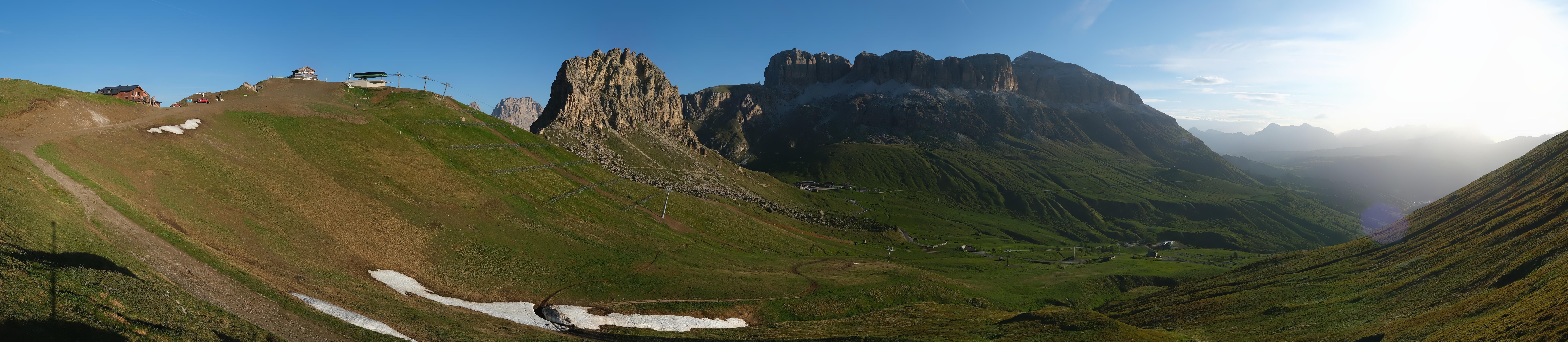 Archiv Foto Webcam Fassatal Panorama - Pordoi Pass
