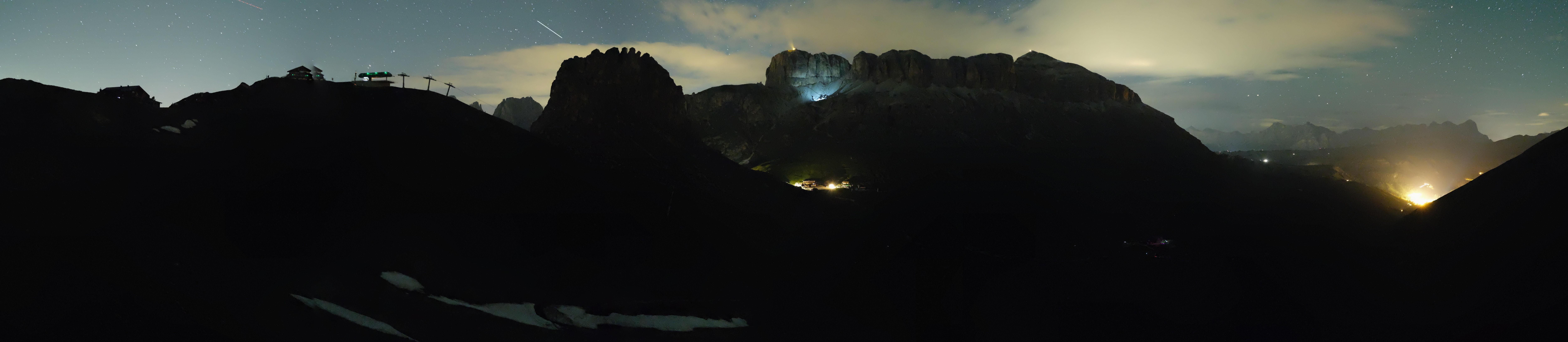 Archiv Foto Webcam Fassatal Panorama - Pordoi Pass