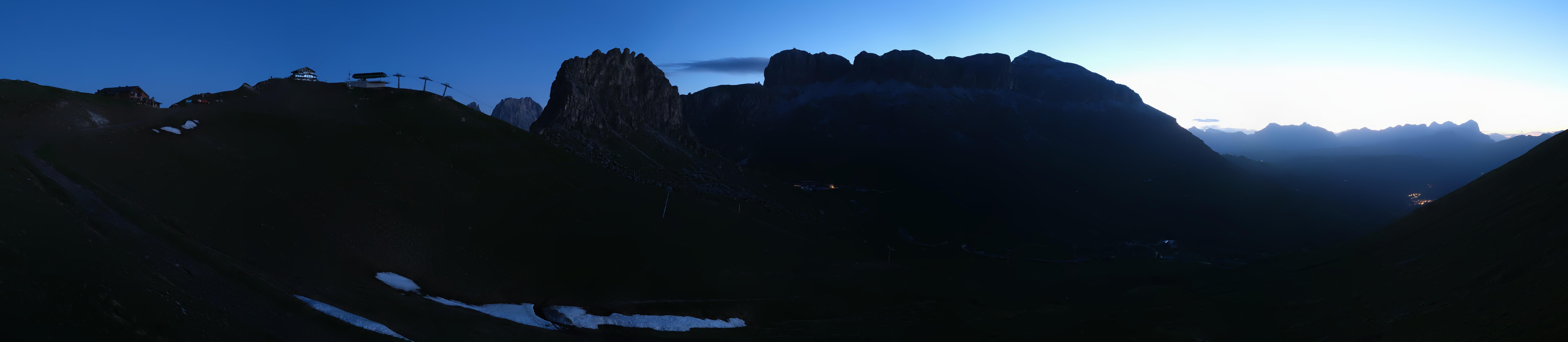 Archiv Foto Webcam Fassatal Panorama - Pordoi Pass