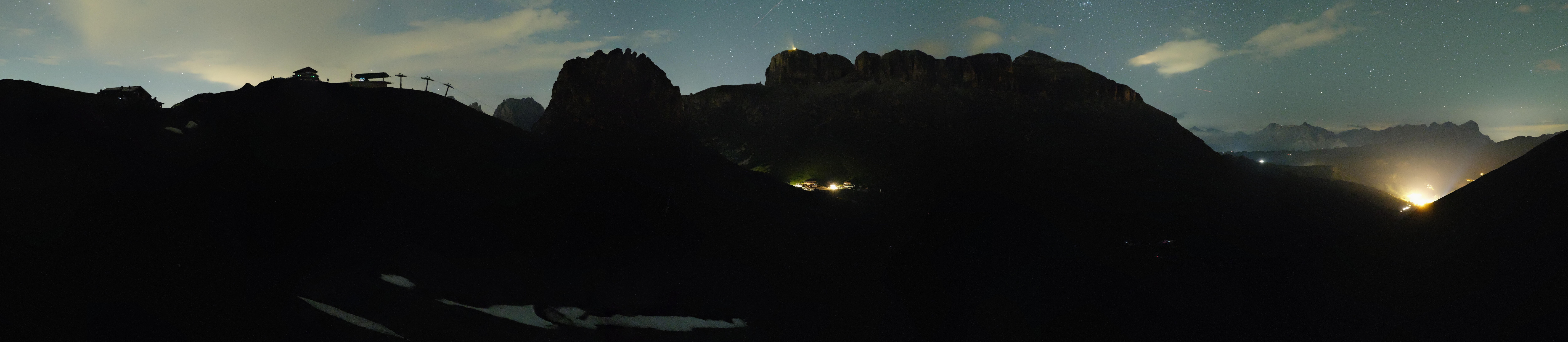Archiv Foto Webcam Fassatal Panorama - Pordoi Pass