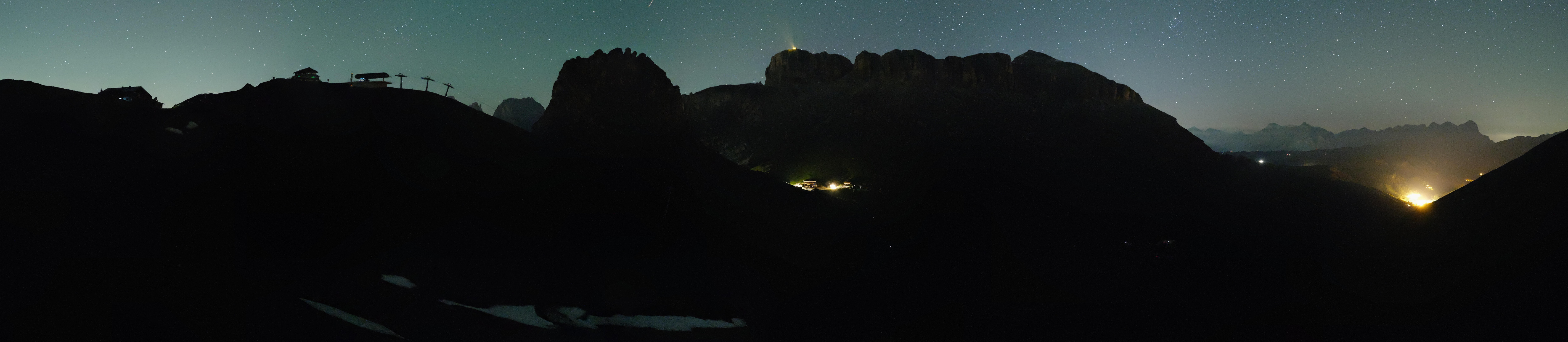 Archiv Foto Webcam Fassatal Panorama - Pordoi Pass
