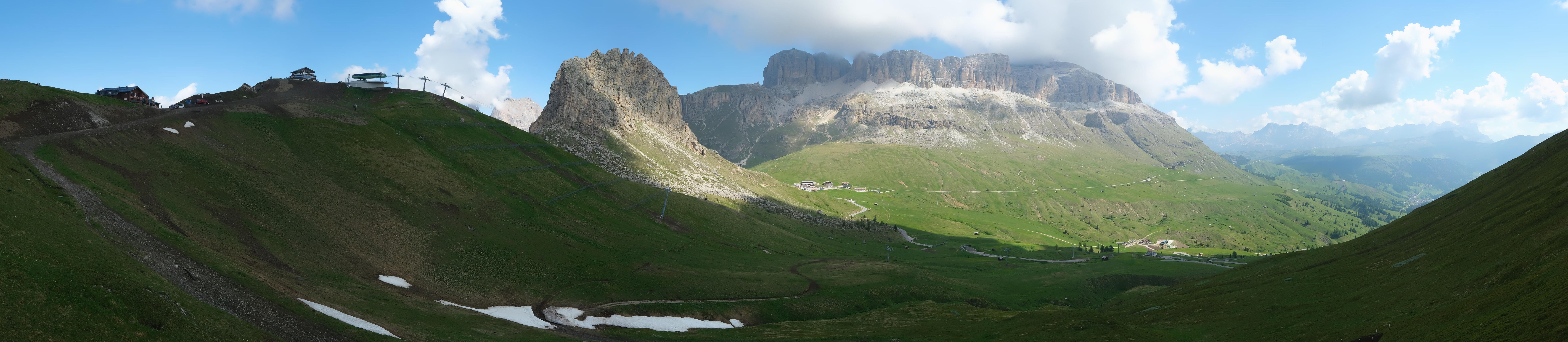 Archiv Foto Webcam Fassatal Panorama - Pordoi Pass