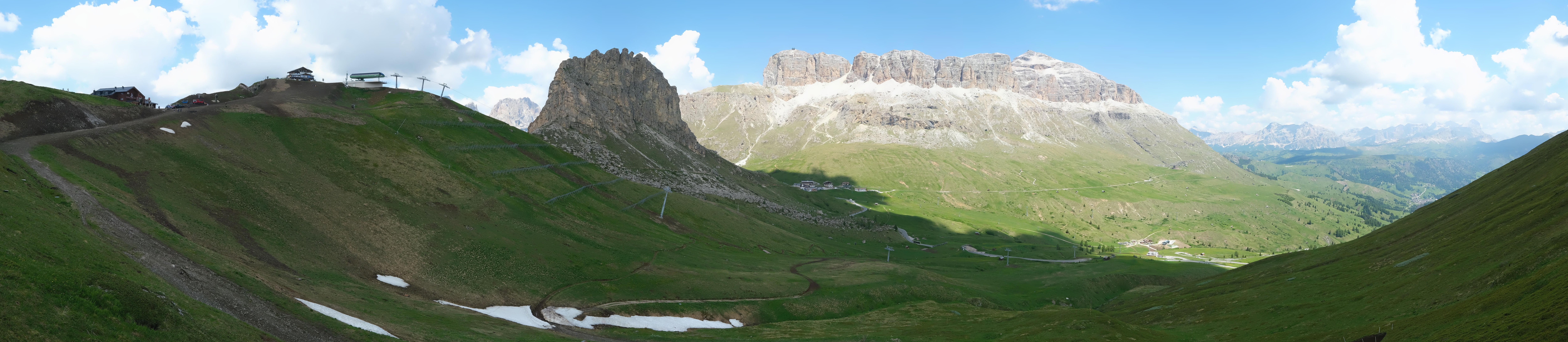 Archiv Foto Webcam Fassatal Panorama - Pordoi Pass