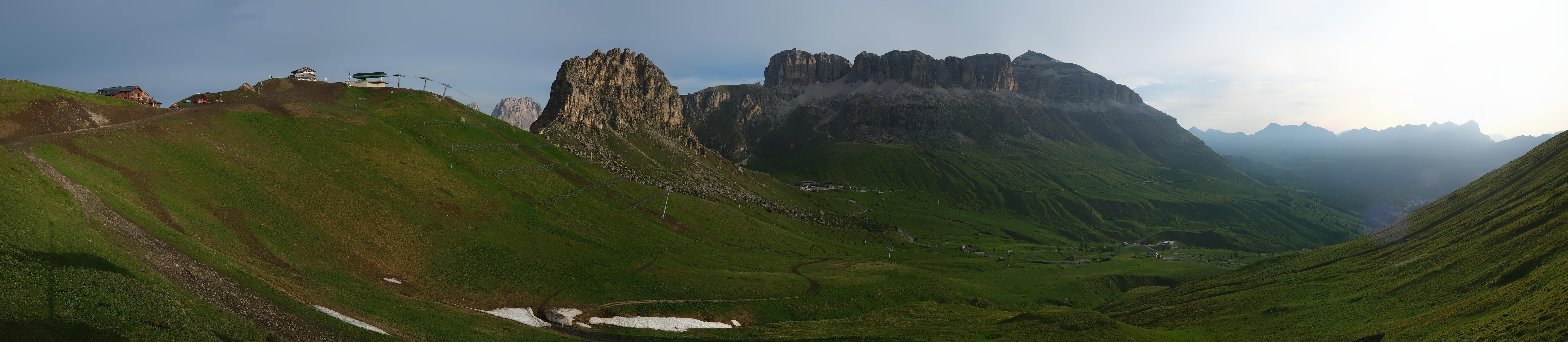 Archiv Foto Webcam Fassatal Panorama - Pordoi Pass