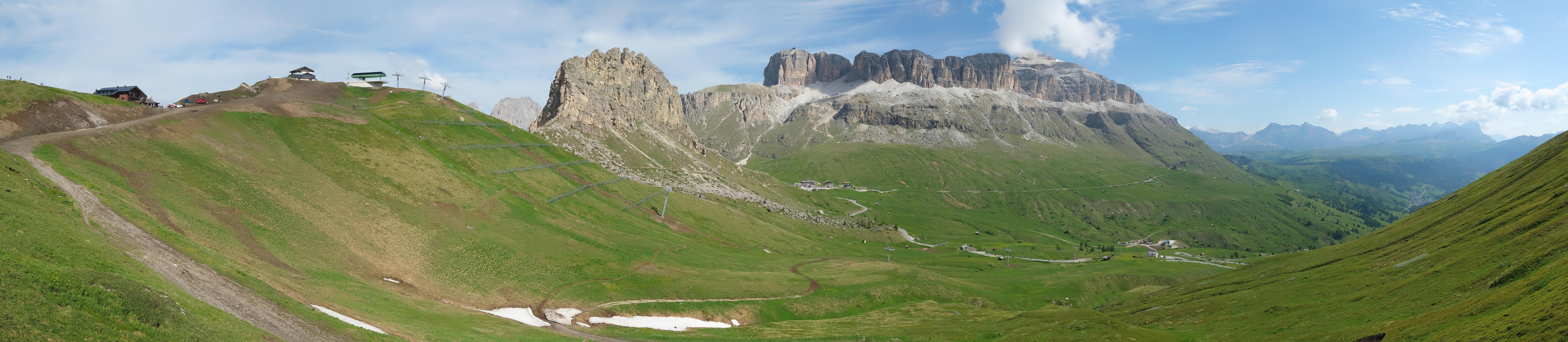 Archiv Foto Webcam Fassatal Panorama - Pordoi Pass