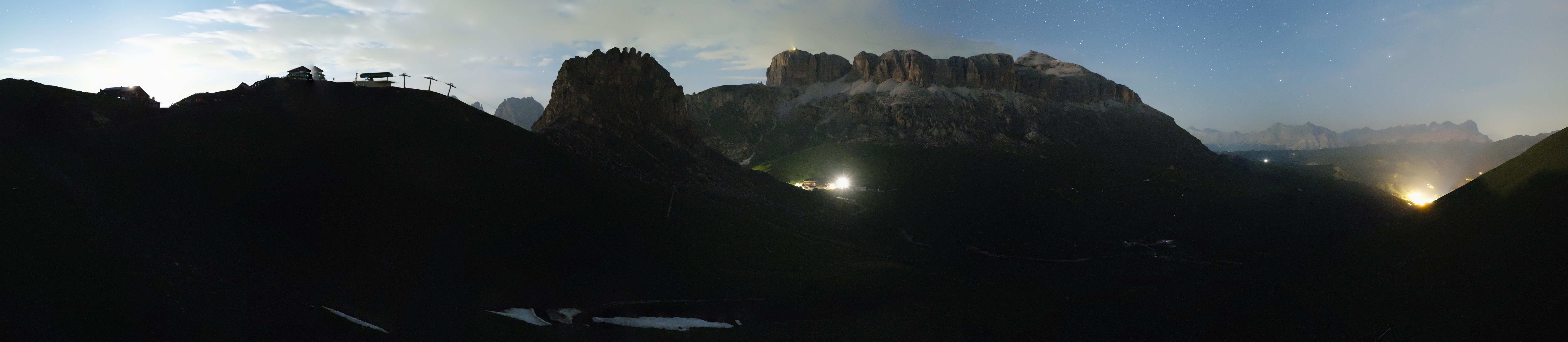 Archiv Foto Webcam Fassatal Panorama - Pordoi Pass