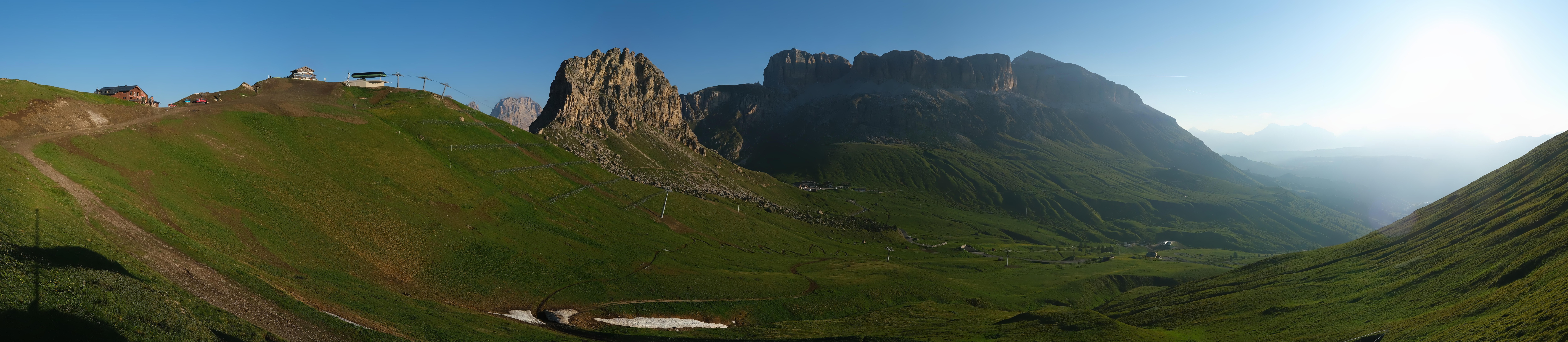 Archiv Foto Webcam Fassatal Panorama - Pordoi Pass