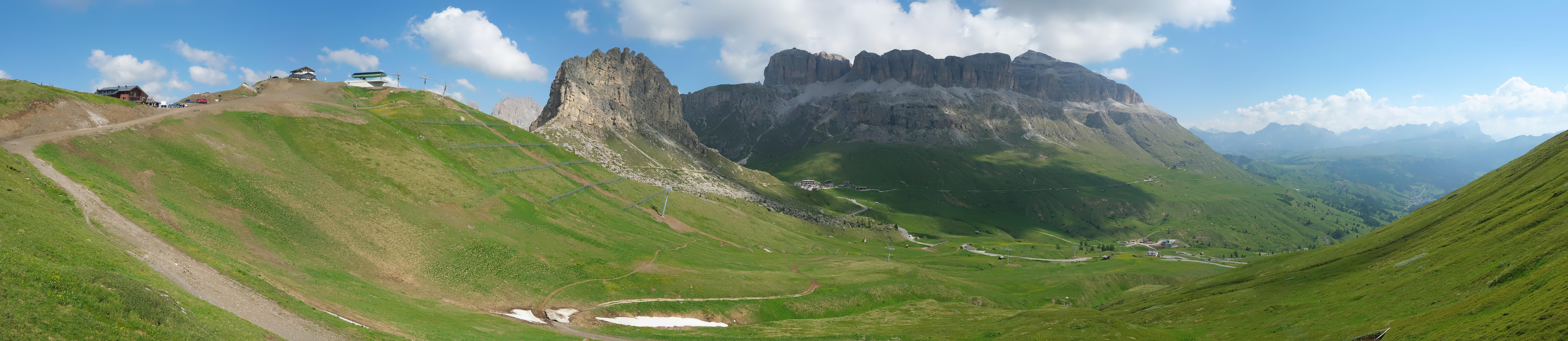 Archiv Foto Webcam Fassatal Panorama - Pordoi Pass