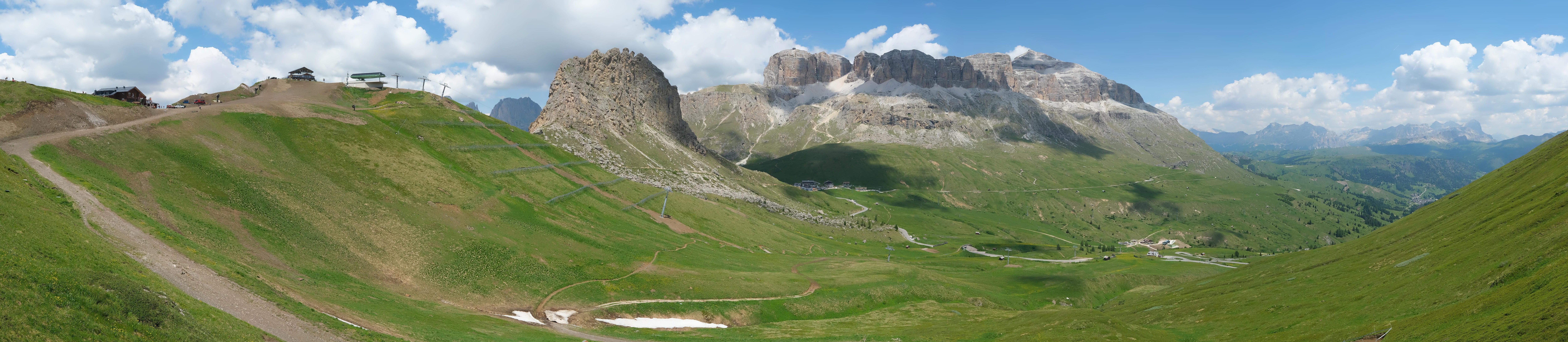 Archiv Foto Webcam Fassatal Panorama - Pordoi Pass