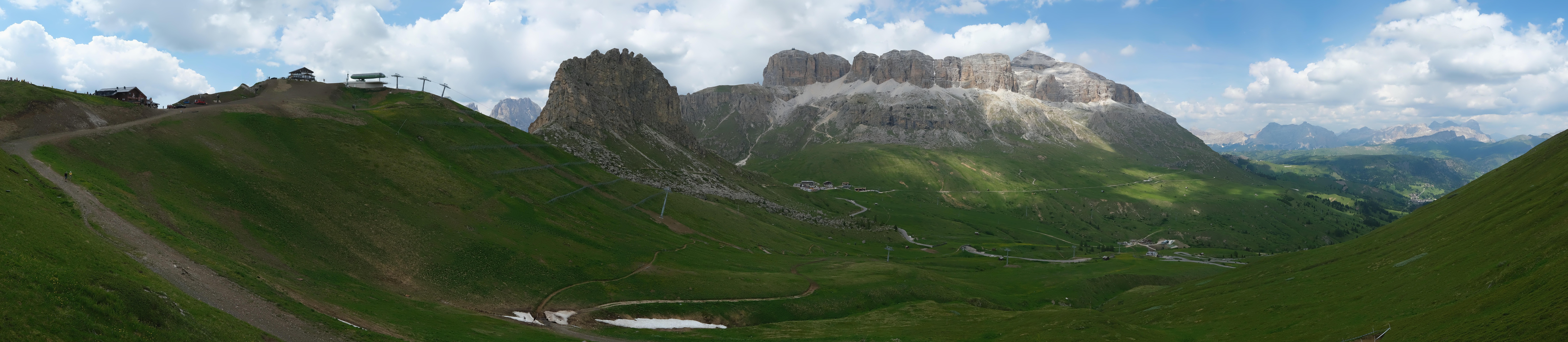 Archiv Foto Webcam Fassatal Panorama - Pordoi Pass