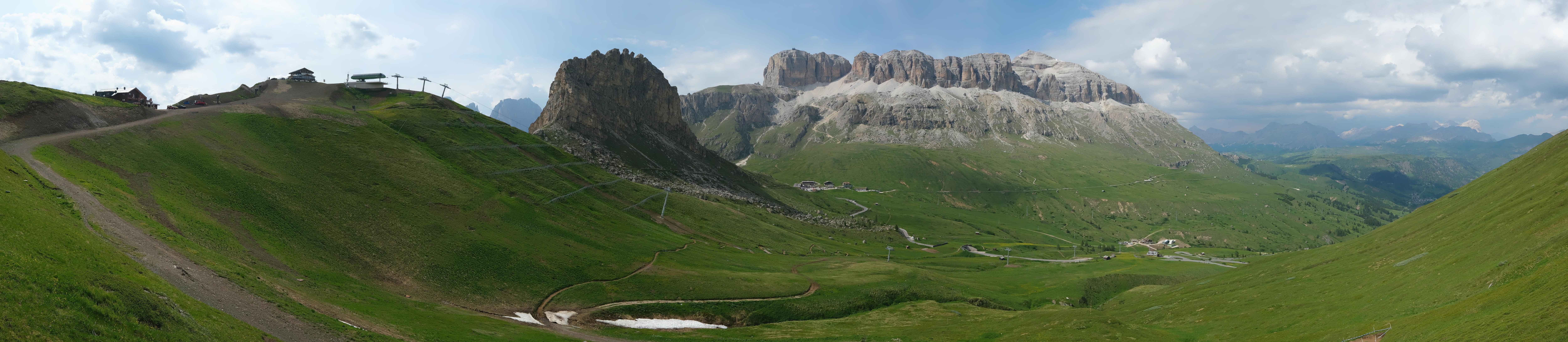 Archiv Foto Webcam Fassatal Panorama - Pordoi Pass