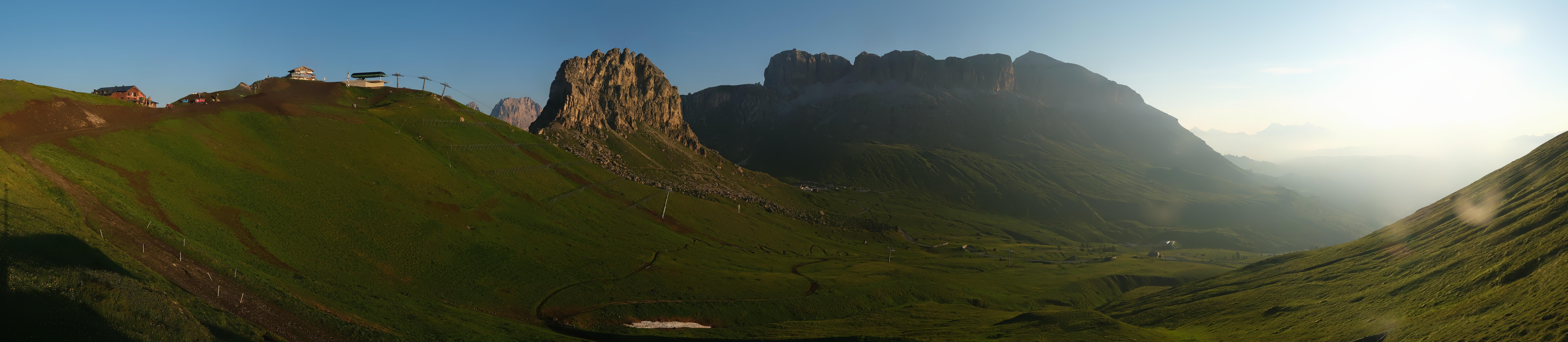 Archiv Foto Webcam Fassatal Panorama - Pordoi Pass