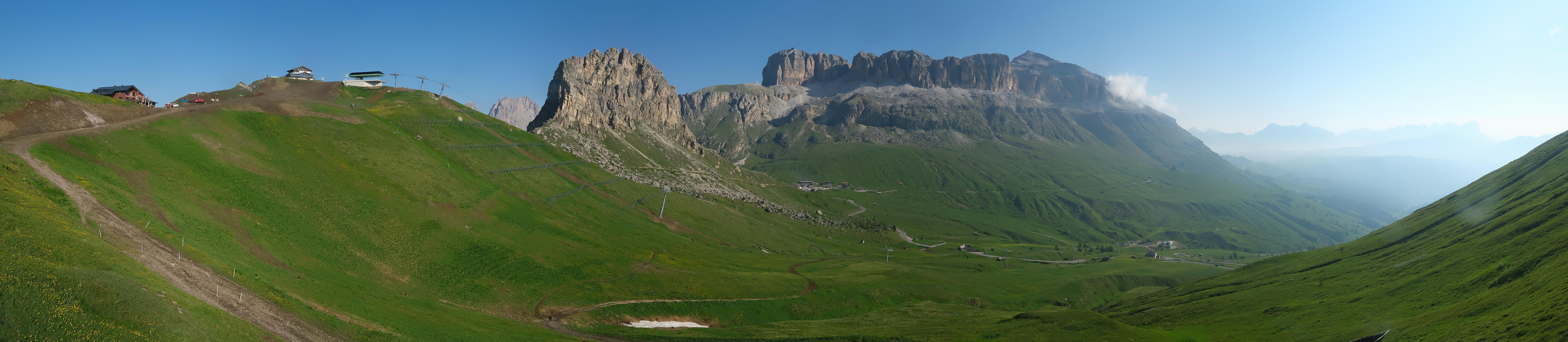 Archiv Foto Webcam Fassatal Panorama - Pordoi Pass