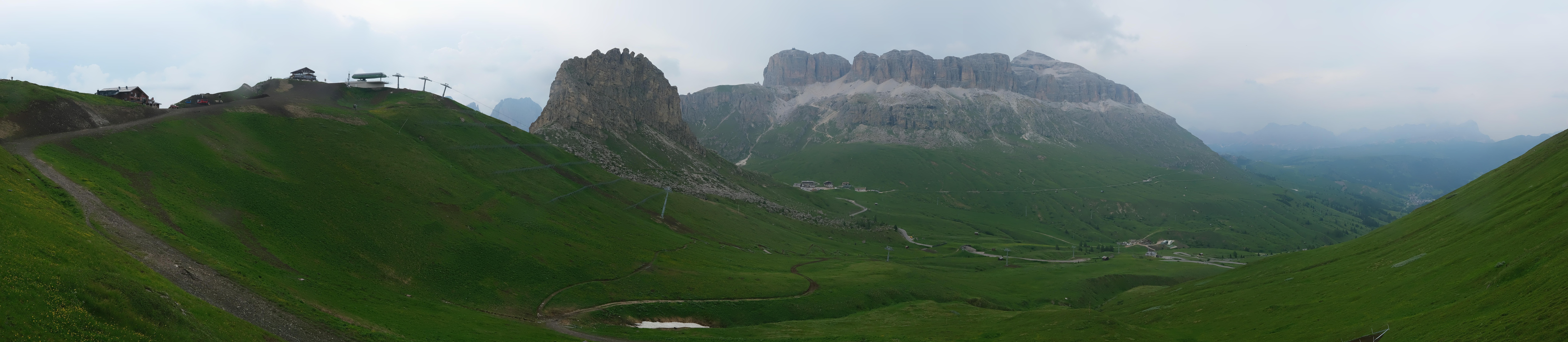Archiv Foto Webcam Fassatal Panorama - Pordoi Pass
