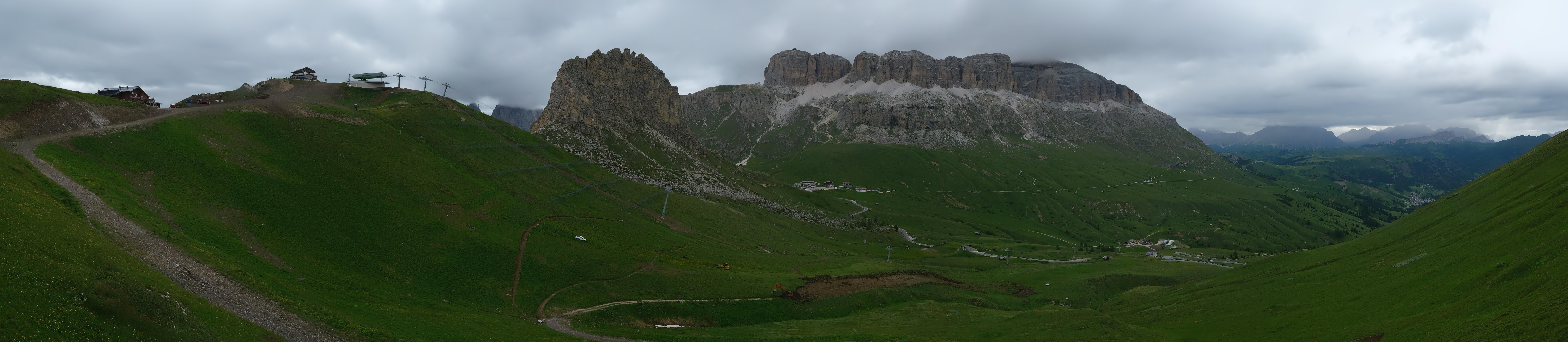 Archiv Foto Webcam Fassatal Panorama - Pordoi Pass