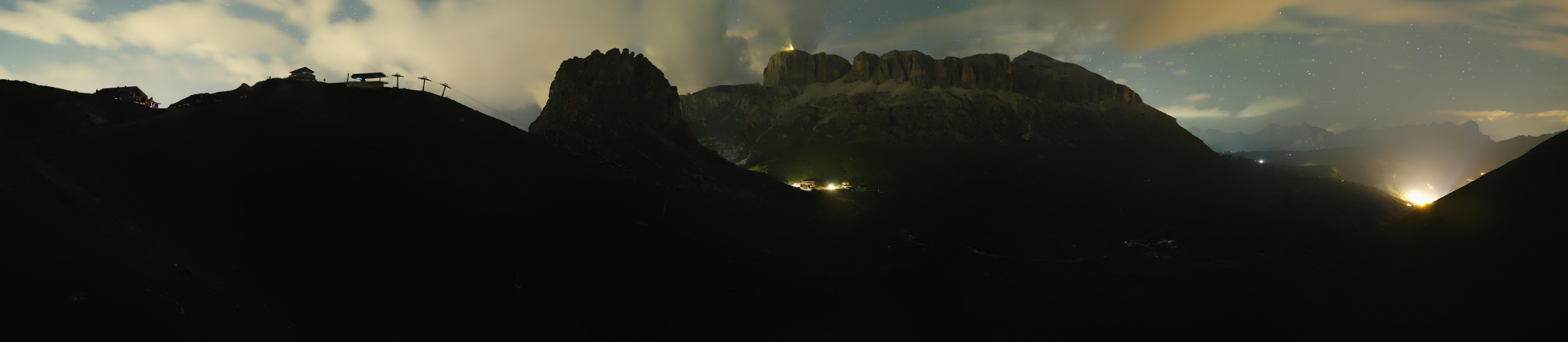 Archiv Foto Webcam Fassatal Panorama - Pordoi Pass