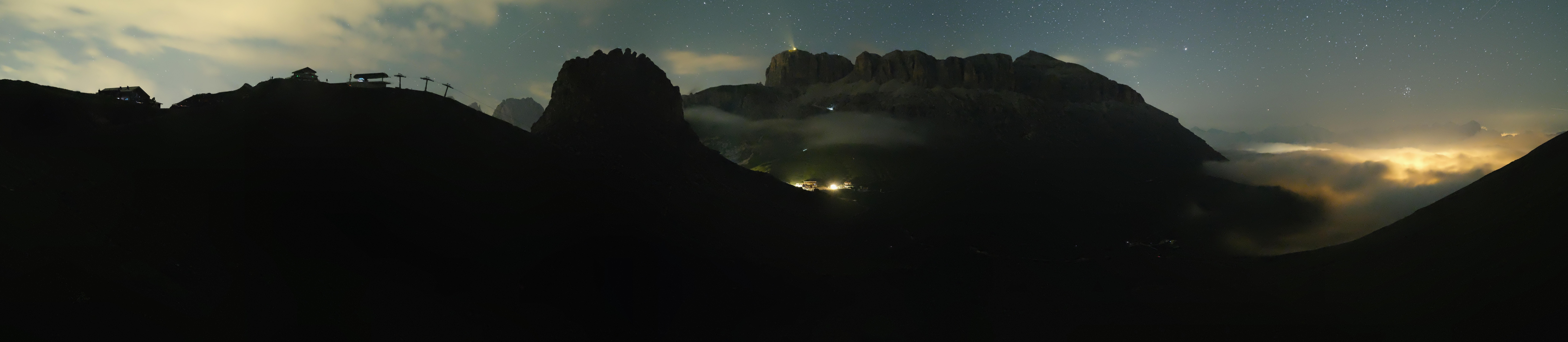 Archiv Foto Webcam Fassatal Panorama - Pordoi Pass